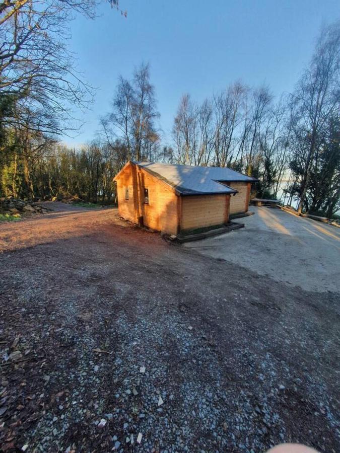 Stunning Log Cabin On The Lake Villa Portroe Exterior photo